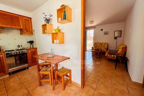 Licensed villa in Son Oleo