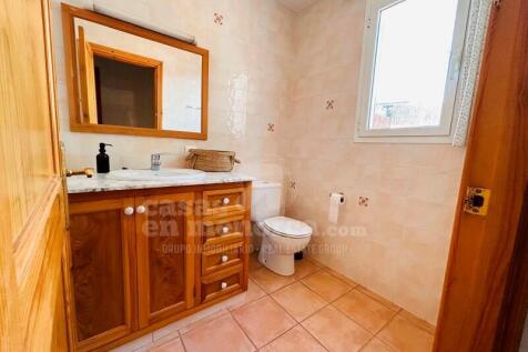 Licensed villa in Son Oleo