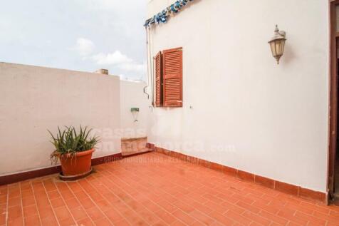 HOUSE WITH PATIO IN MAHÓN
