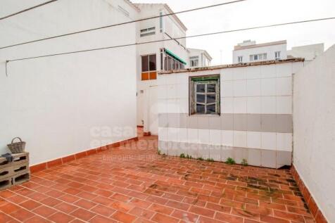 HOUSE WITH PATIO IN MAHÓN