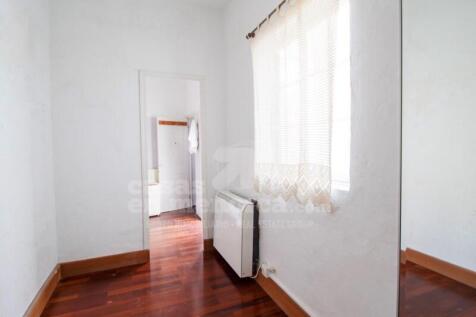 Entire house in Mahon