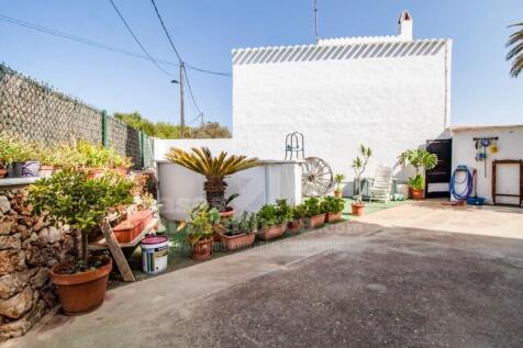 Apartment with private patio in Son Vilar