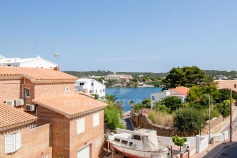 Duplex flat with pool in Es Castell