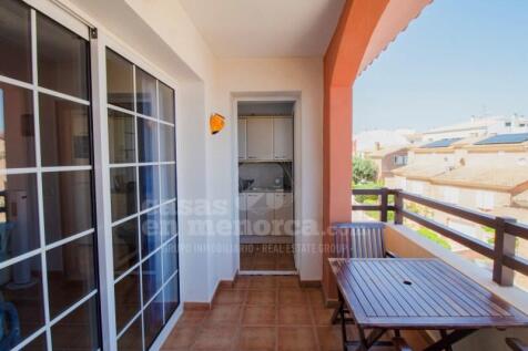 Duplex flat with pool in Es Castell