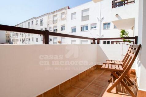 Duplex flat with pool in Es Castell