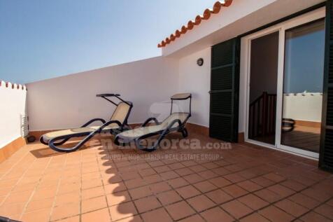Duplex flat with pool in Es Castell