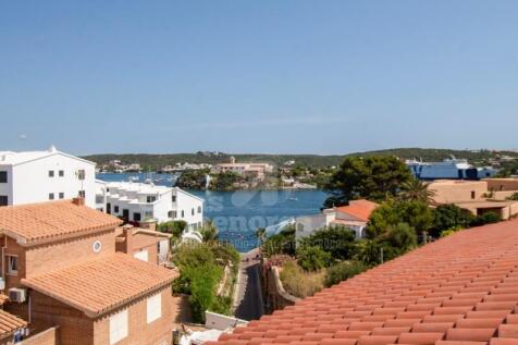 Duplex flat with pool in Es Castell