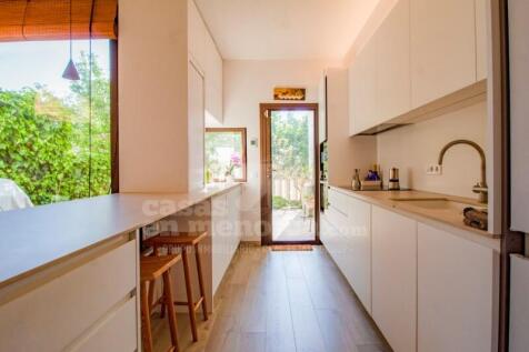 Kitchen House in Mahon