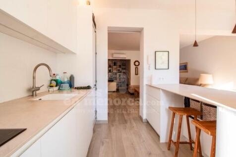Kitchen House in Mahon
