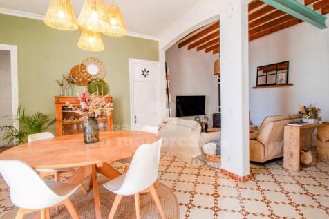 House with garden in Mahon - Living room