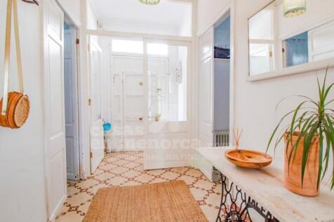 House with garden in Mahón - Entrance hall