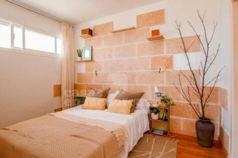 Apartment with views in Coves Noves