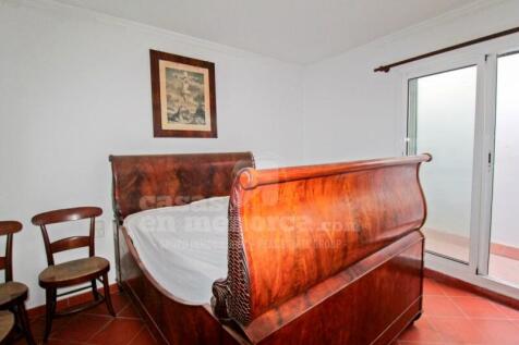 Entire house in Centro Mahon