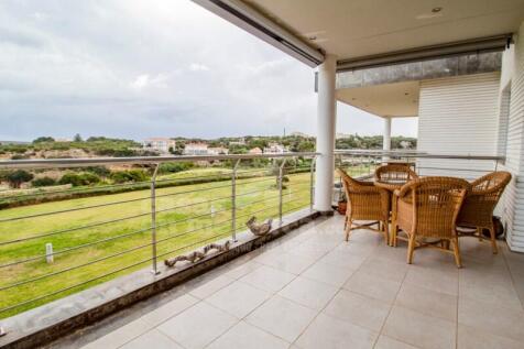 Terrace with views of the port of Mahón