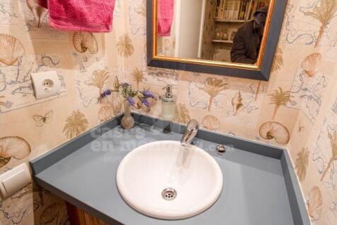 Luxury flat toilet Mahón