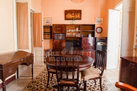 House for sale in Centro Mahon
