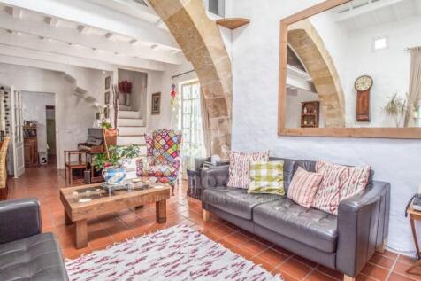 Entrance and living room Country house in Menorca