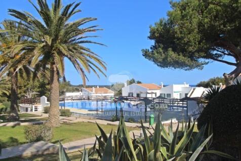 Apartment with pool in Addaia