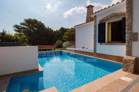 Villa with pool near the beach in Arenal den Castell