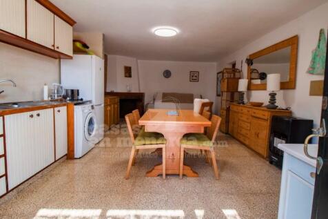Villa with pool near the beach in Arenal den Castell