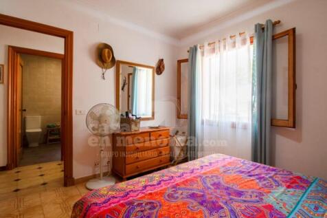 Villa with pool near the beach in Arenal den Castell