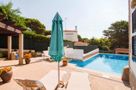 Villa with pool near the beach in Arenal den Castell