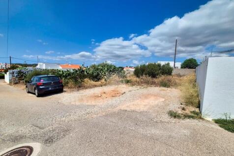 Plot in Cala&#39;n Porter