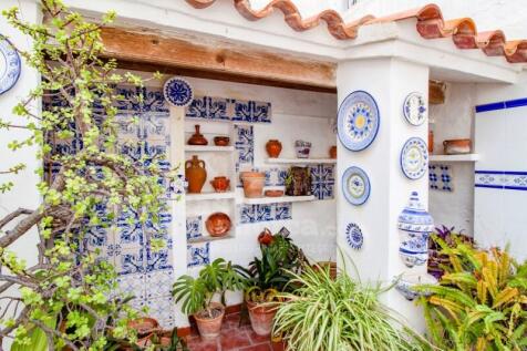 House in the centre of Mahon
