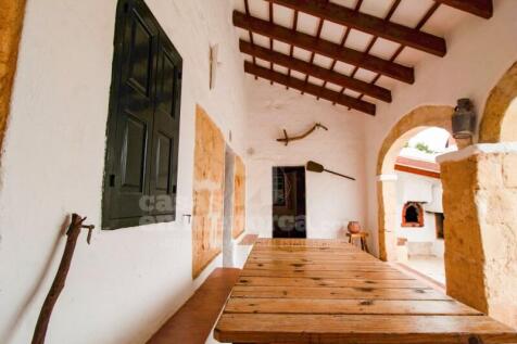 Licensed finca in Menorca