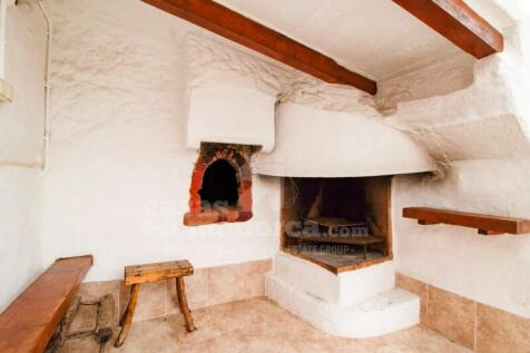 Licensed finca in Menorca