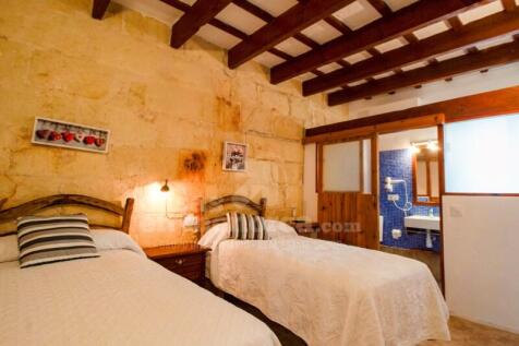 Licensed finca in Menorca