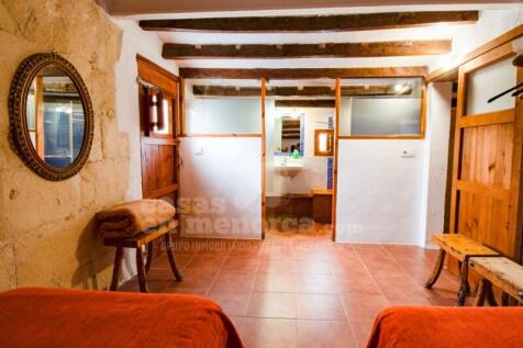 Licensed finca in Menorca