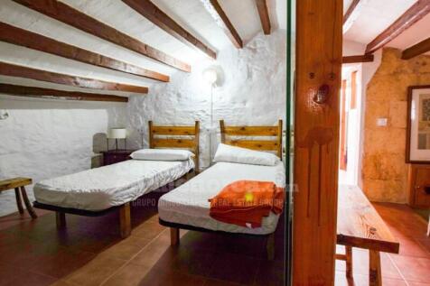 Licensed finca in Menorca