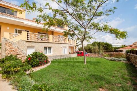 Garden Villa Santa Ana