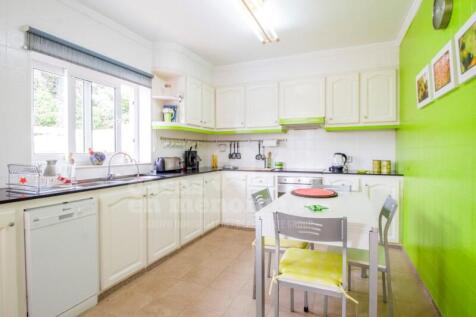 Kitchen Chalet Santa Ana