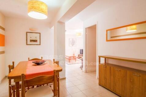 Dining area Chalet Santa Ana