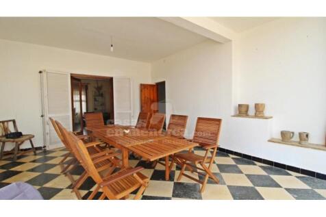 Villas on the first line of Es Castell