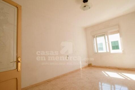 House with garage in Alaior