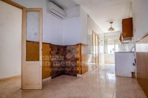 House with garage in Alaior