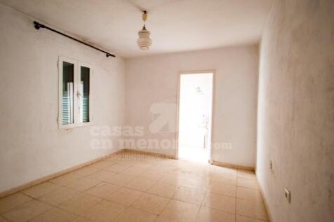 House with garage in Alaior