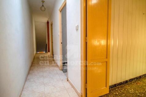 House with garage in Alaior