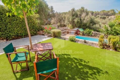 Garden and pool Casa de Campo Santander