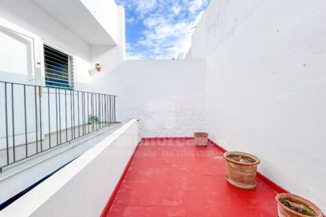 House with garage in Ciutadella