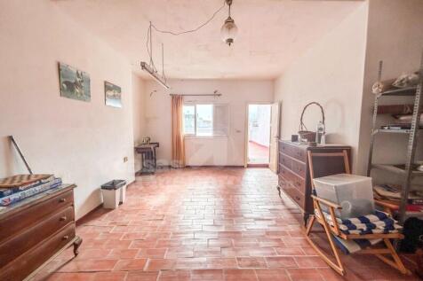 House with garage in Ciutadella