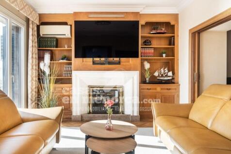 Stately penthouse in Centro Mahon