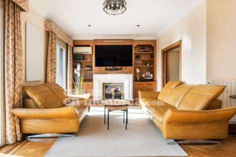 Stately penthouse in Centro Mahon