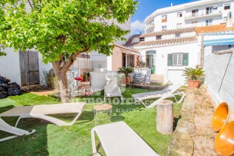 House with garden in Mahon