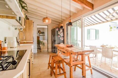 House with garden in Mahon - Kitchen