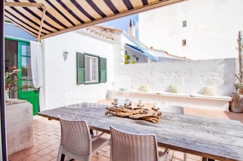 House with garden in Mahon