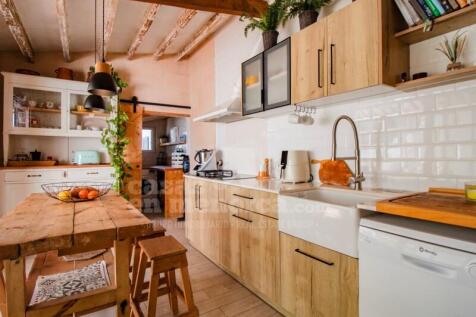 House with garden in Mahon - Kitchen